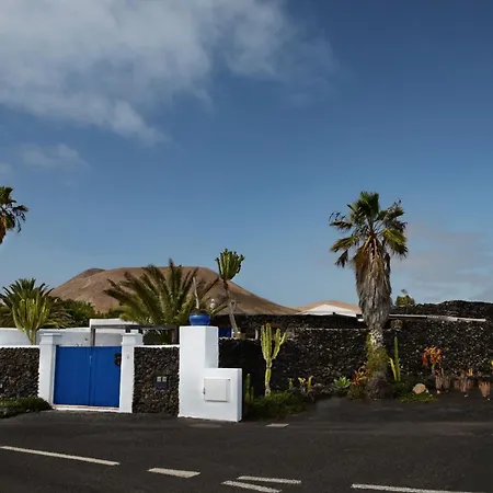 Holiday home Schoen Eingerichtetes La Yazmina *