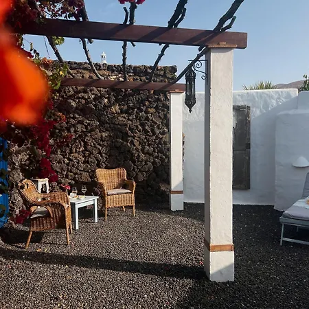 Schoen Eingerichtetes La Yazmina Holiday home Uga