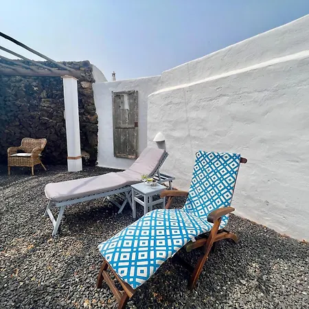 Schoen Eingerichtetes La Yazmina Holiday home