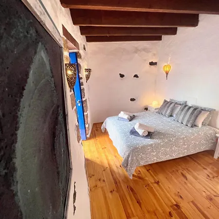 Schoen Eingerichtetes La Yazmina Holiday home