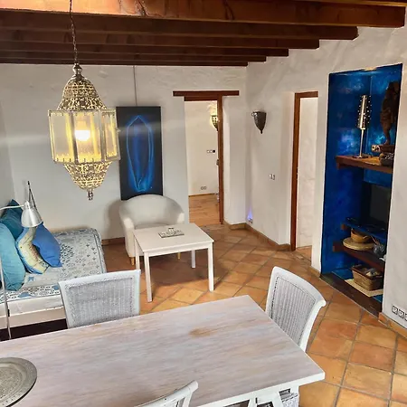 Schoen Eingerichtetes La Yazmina Holiday home Uga