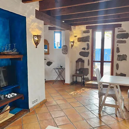 Schoen Eingerichtetes La Yazmina Vakantiehuis *